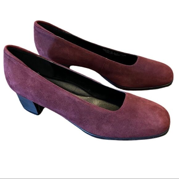 Rockport Heels, Suede, Wine Colored, Block Heel. Size 10M. Great Used Cond!! - Picture 1 of 8